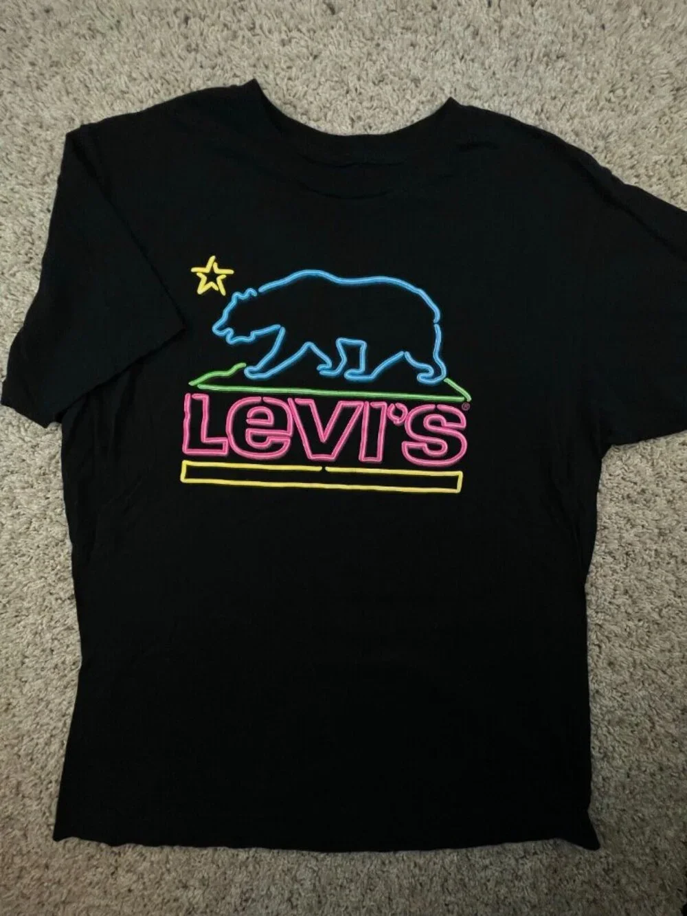 Levi's Mens Black Graphic T Shirt - Size Large Short Sleeve Bear California Logo